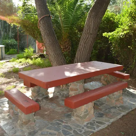 Helios Bed & Breakfast Quartu SantʼElena